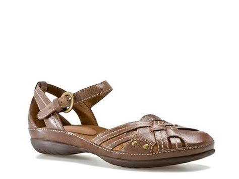 Bare Traps Denice Sandal | DSW