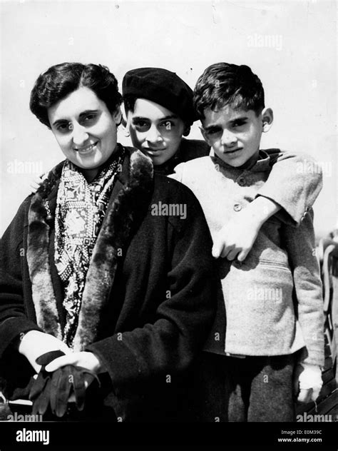 Indira Gandhi arriving in England with her children Stock Photo: 69283128 - Alamy