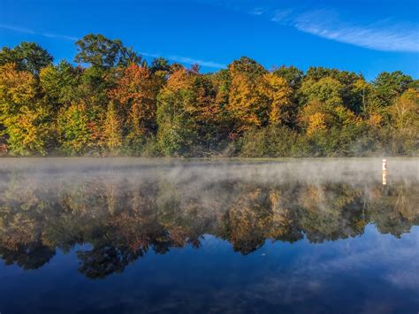 Mirror Lake State Park: The Best Guide for Fall 2022