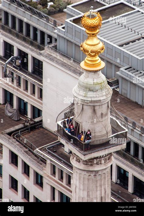 The Monument Memorial column to the Great Fire of London designed by ...