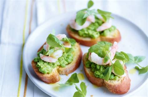 54 quick and easy canapes in 2020 | Canapes recipes, Easy canapes, Party canapes