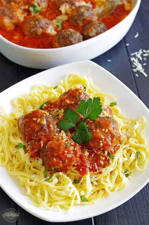 Baked Italian Meatballs! Classic Italian-American style meatballs