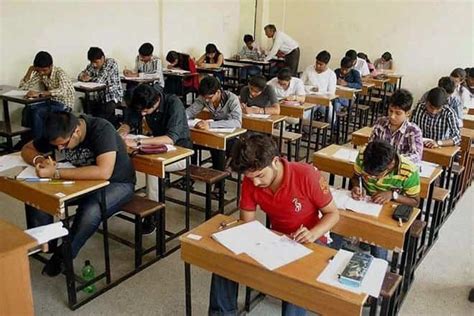 JEE Mains Online exam 2018 countdown starts; just 48 hours to go now | Zee Business