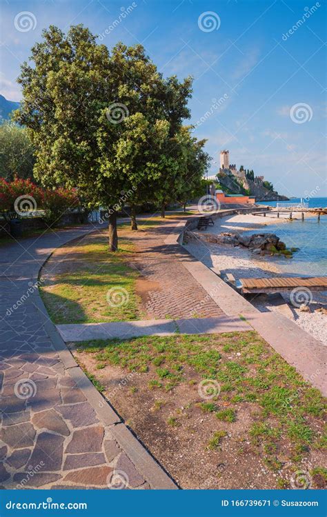 Lakeside Promenade Malcesine, with View To the Castle Scaliger Stock Image - Image of curve ...