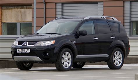 2008 Mitsubishi Outlander ES - 4dr SUV 2.4L AWD CVT auto