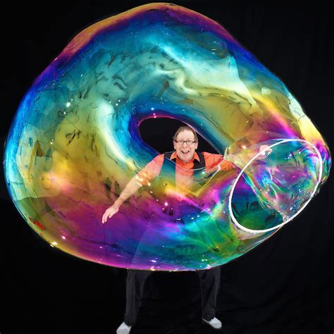 The Amazing Bubble Man at Tobacco Factory Theatres – Weston-super-Mum