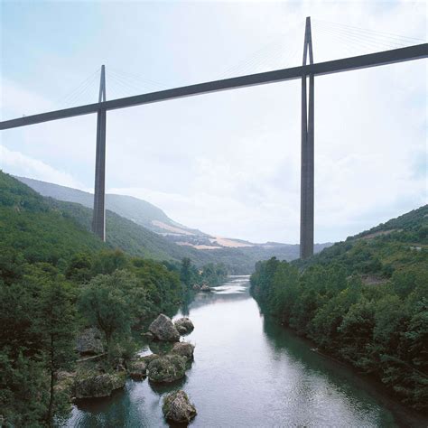 The Tallest Bridge In The World: Millau Viaduct