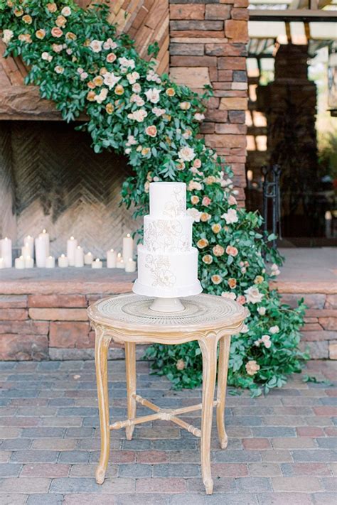 Modern Desert Wedding Style meets Lush Garden Flowers | Hey Wedding Lady