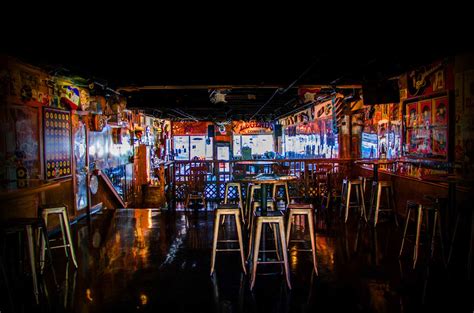 The 15 Best Live Music Bars in Nashville - The Dive Bar Tourist