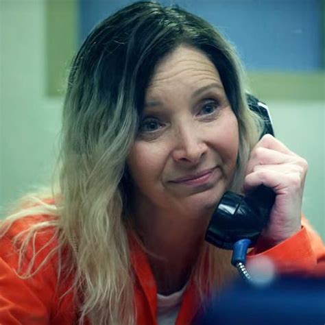 How Netflix’s Space Force Created Lisa Kudrow’s Prison Wigs