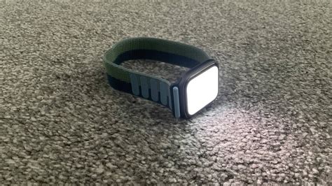 How to use your Apple Watch as a flashlight | Laptop Mag