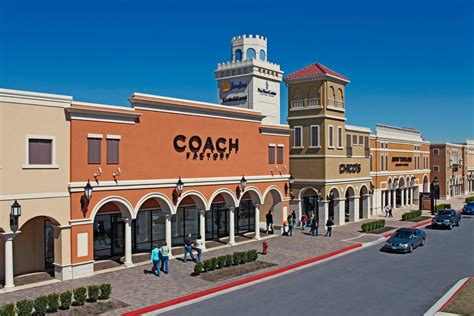 SAN MARCOS PREMIUM OUTLETS - Updated November 2024 - 193 Photos & 305 ...