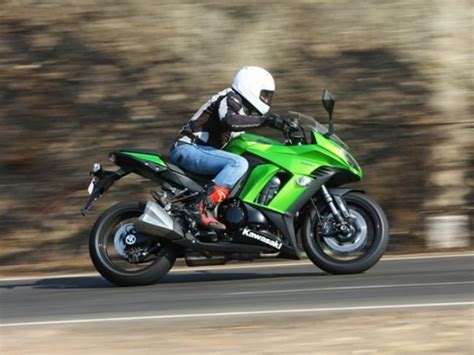 Kawasaki Ninja 1000 Review