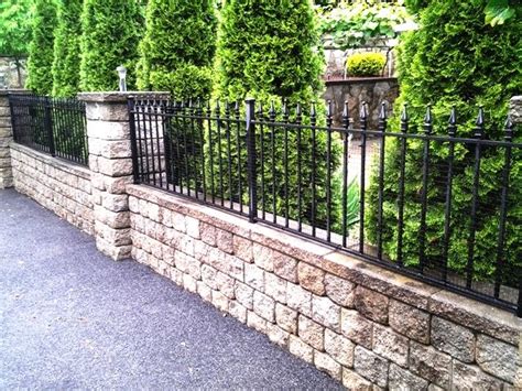 20+ Wrought Iron Garden Fencing Ideas – The Urban Decor