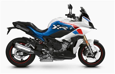 2021 BMW S1000XR Guide • Total Motorcycle