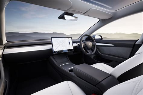 Tesla Model 3: probamos el coche eléctrico más vendido en España