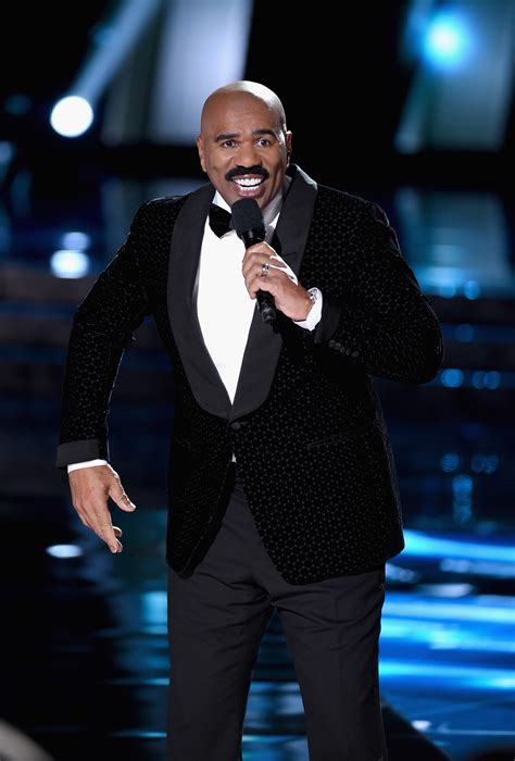 Steve Harvey Misreads The Miss Universe 2015 Winner & It's Pandemonium