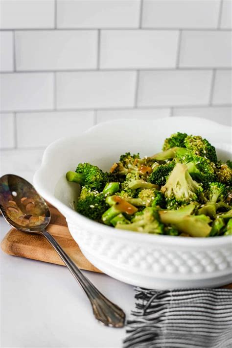 Chinese Broccoli with Garlic Sauce - The Gingered Whisk