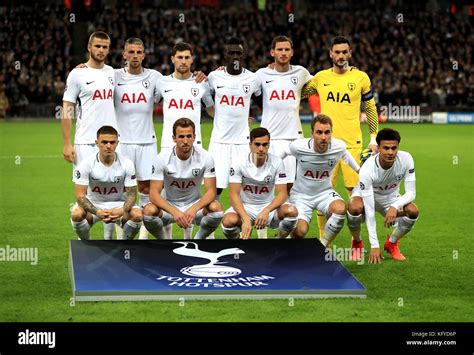 Tottenham Hotspur players pose for a team picture before the UEFA ...