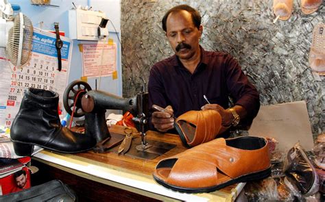 Making shoes for men of ‘tall order’ - The Hindu