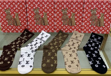 Cheap Louis Vuitton Monogram Logo Cotton Socks Set 5 Pairs # 233502,$35 ...