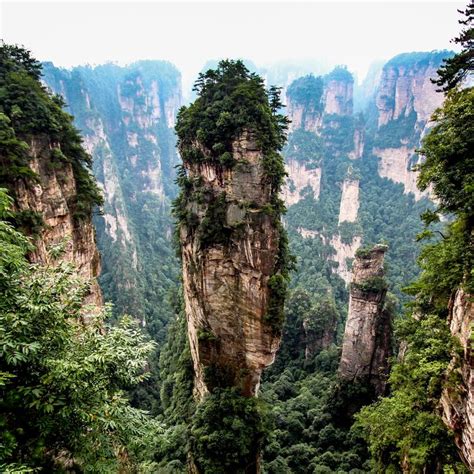 Zhangjiajie National Park in China - Inspiration behind the Hallelujah Mountain in Avatar [OC ...