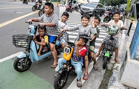 Kemenhub Tegaskan Sepeda Listrik Hanya Bisa Digunakan Pada Usia Lebih ...