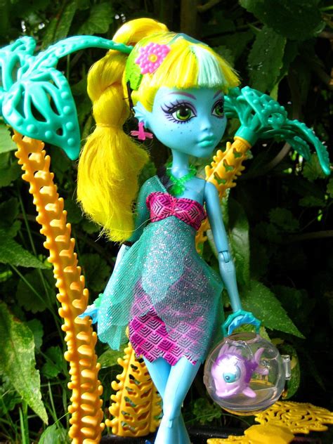 Voicething: Review: 13 Wishes Lagoona Blue