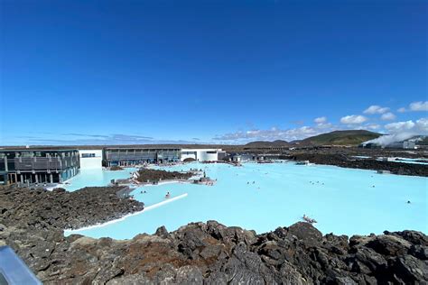 I Stayed at Iceland's Luxurious Blue Lagoon Hotel — and It Has In-water Massages, Stunning Views ...