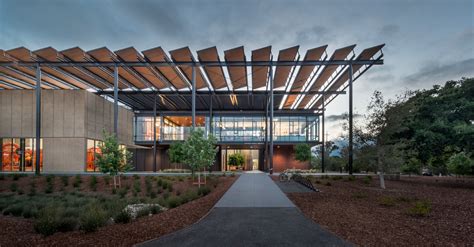 Stanford University Central Energy Facility / ZGF Architects | ArchDaily