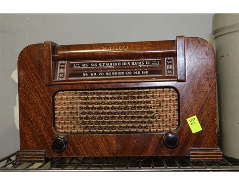 1940'S PHILCO RADIO