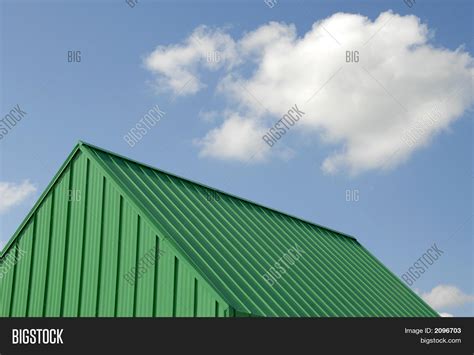 Green Metal Roof Image & Photo (Free Trial) | Bigstock