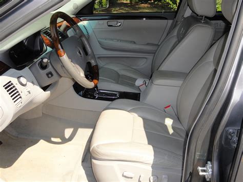 2006 Cadillac DTS - Interior Pictures - CarGurus