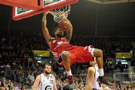 Lennart Preiss Fotografie | Beko Basketball Bundesliga, FC Bayern Muenchen - Artland Dragons ...