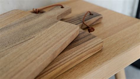 Walnut Chopping Boards - 2 Sizes - Natural Bed Company