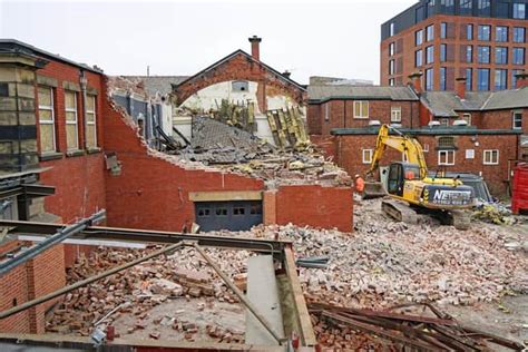 “Great pity” and “disappointment” as historic former courthouse in Chesterfield is demolished