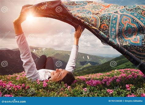 Beautiful Woman Feel Freedom and Enjoying the Nature Stock Photo - Image of enjoy, range: 95124438