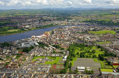 Derry Harbor in Derry, County Derry, Northern coast, Ireland - harbor ...