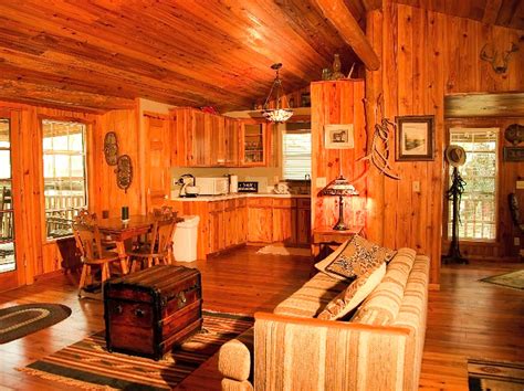 The Griffin Ranch, Cabins 2892, Fort McCoy, United States of America | Glamping Hub