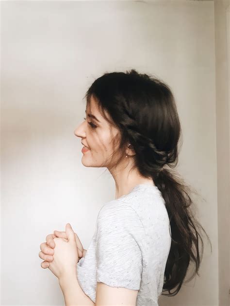 15 Effortless Messy Ponytails For A Bit Of Edge - Styleoholic