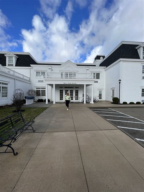 A Weekend Getaway at the Mills Park Hotel In Yellow Springs, Ohio