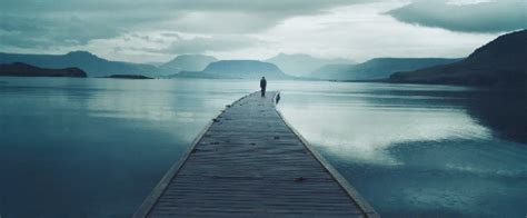 beautiful-wood-bridge-on-water-nature-lake-view-animated-gif.gif (500× ...