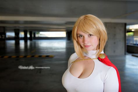 Power Girl Cosplay – Telegraph