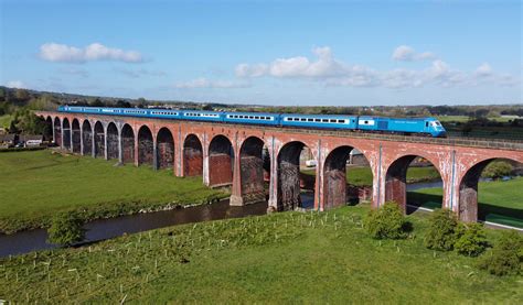 Midland Pullman in the Ribble Valley | 43055 leads the Midla… | Flickr