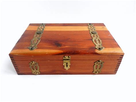 Large Wooden Cigar / Jewelry Box Antique Cedar Wood