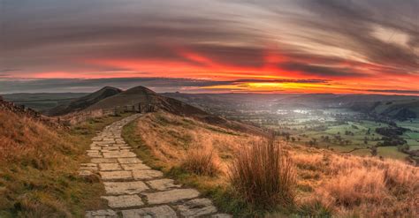 Amazing sunrise over Hope Valley, Derbyshire, England [2048x1070] : r ...