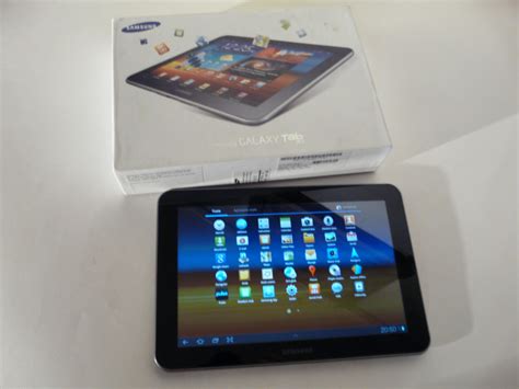 Samsung Galaxy Tab 8.9 Unboxing - Tablet-News.com Takes Out the ...