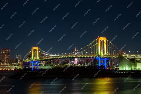 Premium Photo | Tokyo Rainbow Bridge night view