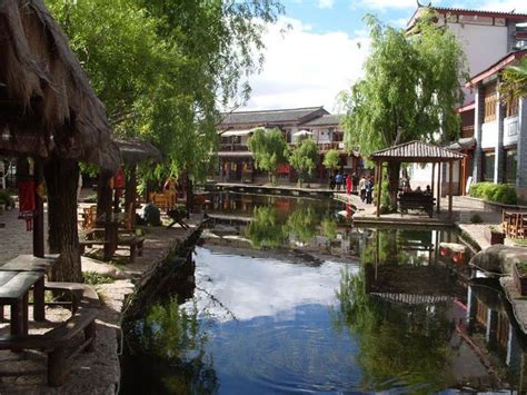 Lijiang, China. Also a UNESCO World Heritage site. Best Countries To Visit, Cool Countries, Cool ...