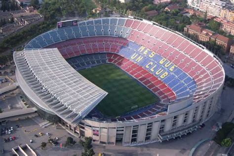 Barcellona: tour privato di 4 ore a Camp Nou | GetYourGuide